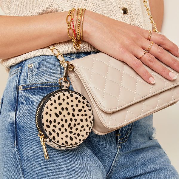 Etui in gestippeld patroon