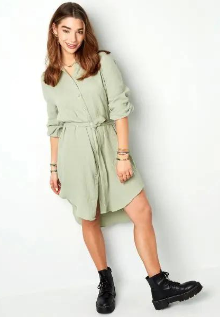 Basic jurk met knopen